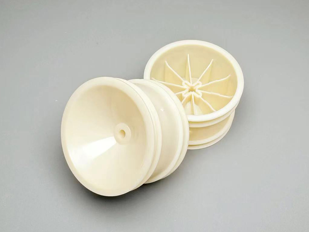 FAN RC】FR-0082 RC10 2.2インチ リアホイール（アイボリー）2個入