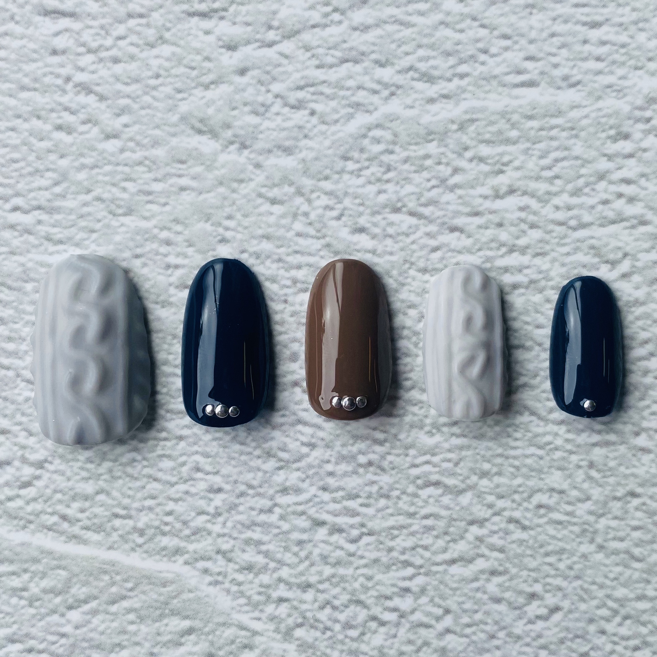 No 84 秋カラーニットネイル ｉｉｄａ ｈａｉｒｓ