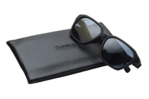 From フロム　サングラス Fr002-1 マットブラック【ウエリントン系】【偏光サングラス】【裏面ARコート】【偏光度98%】【紫外線カット】【軽量プラスチック】