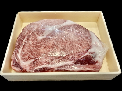 ★チルド商品★仙台牛A5サーロイン"超厚切り"ステーキ（１枚／１ｋｇ）贅沢すぎるほどに分厚くカットしたステーキをご堪能下さい。真空パックされておりチルドでのご発送となります！限定11箱での販売です！