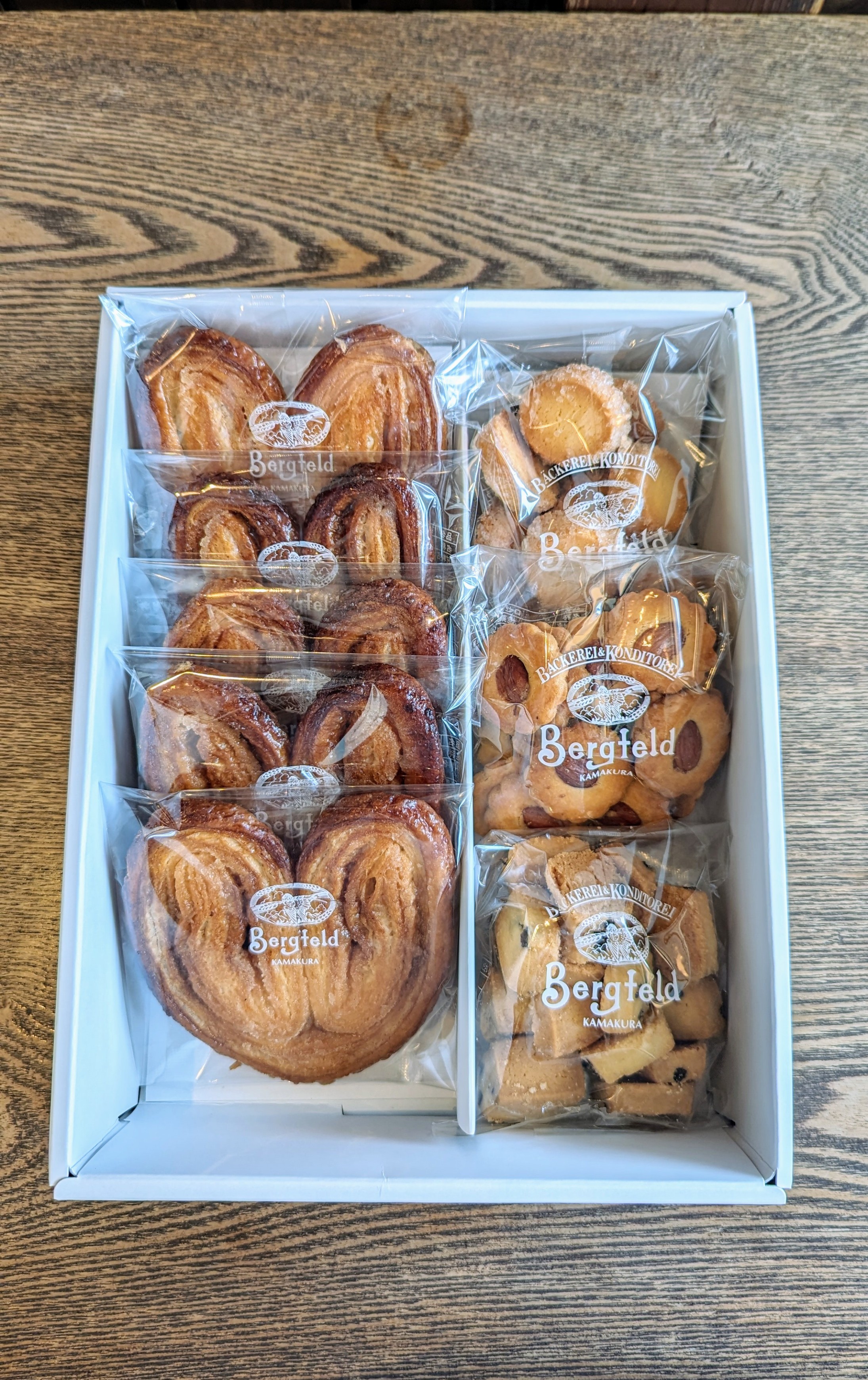 【新品未開封】お菓子　大量　まとめ　30個セット　チョコレート グミ クッキー SUPER FOODS JAPAN プレゼント クッキー ごまいっぱいタルト