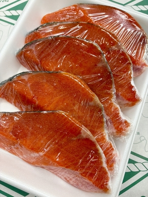 中辛 加熱用ロシア産紅鮭切り身 500グラム