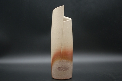 宮尾　昌宏 作　備前　花器