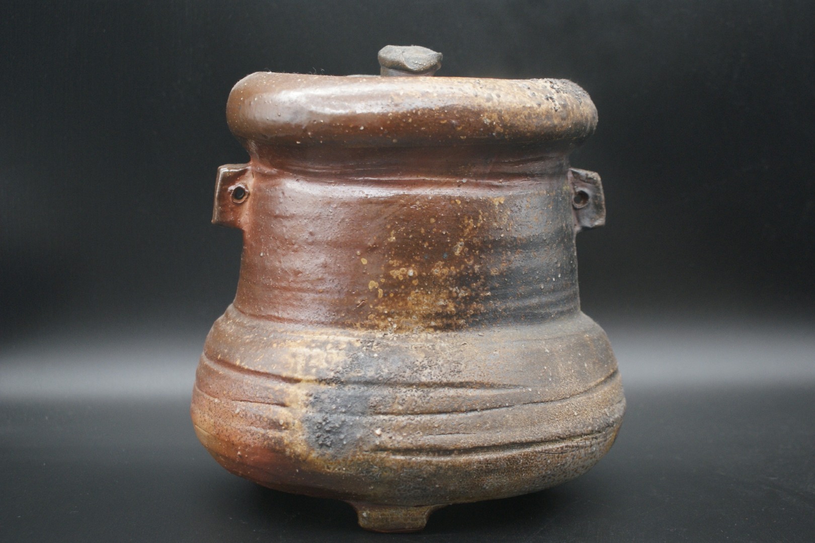 人間国宝》伊勢﨑 淳 作 備前 耳付水指 | 陶備堂オンラインショップ