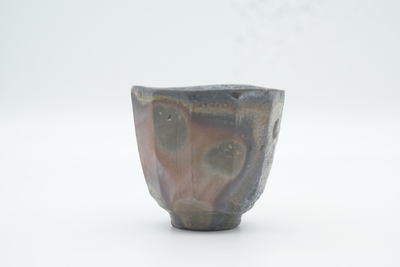 伊勢崎　競 作　備前　窯変面取ぐい呑（桐箱後日）