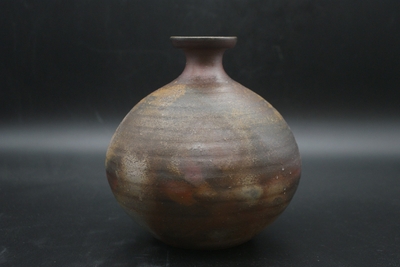 伊勢崎　競 作　備前　小蕪花入