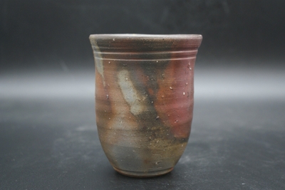 伊勢﨑　競 作　備前　麦酒呑