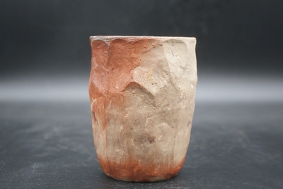 川端　文男 作　備前　自然練込盃（麦酒呑）