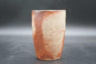 川端　文男 作　備前　自然練込盃（麦酒呑）