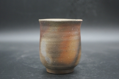 伊勢崎　紳 作　備前　湯呑