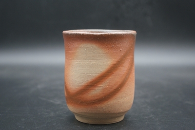 伊勢崎　紳 作　備前　湯呑