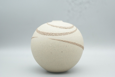 宮尾　昌宏 作　備前　丸小壷