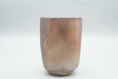 伊勢﨑　州 作　備前　面取長湯呑