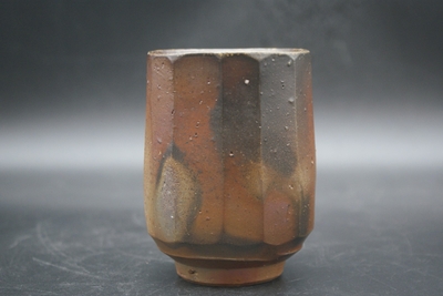 伊勢﨑　競 作　備前　面取湯呑