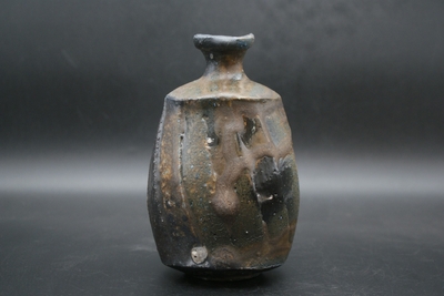 近藤　正彦 作　黒徳利