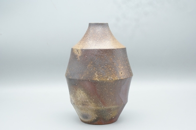 宮尾　昌宏 作　備前　花器