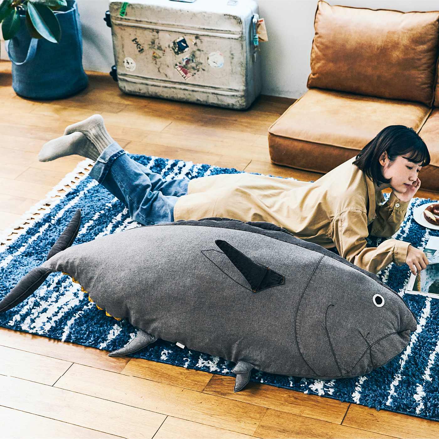 成長3年目サイズ デニムで作った近大マグロの布団収納クッションカバー オス ディープシーブラック アーマリン近大 ショップ 成長3年目サイズ デニムで作った近大マグロの布団収納クッションカバー オス ディープシーブラック アーマリン近大 ショップ