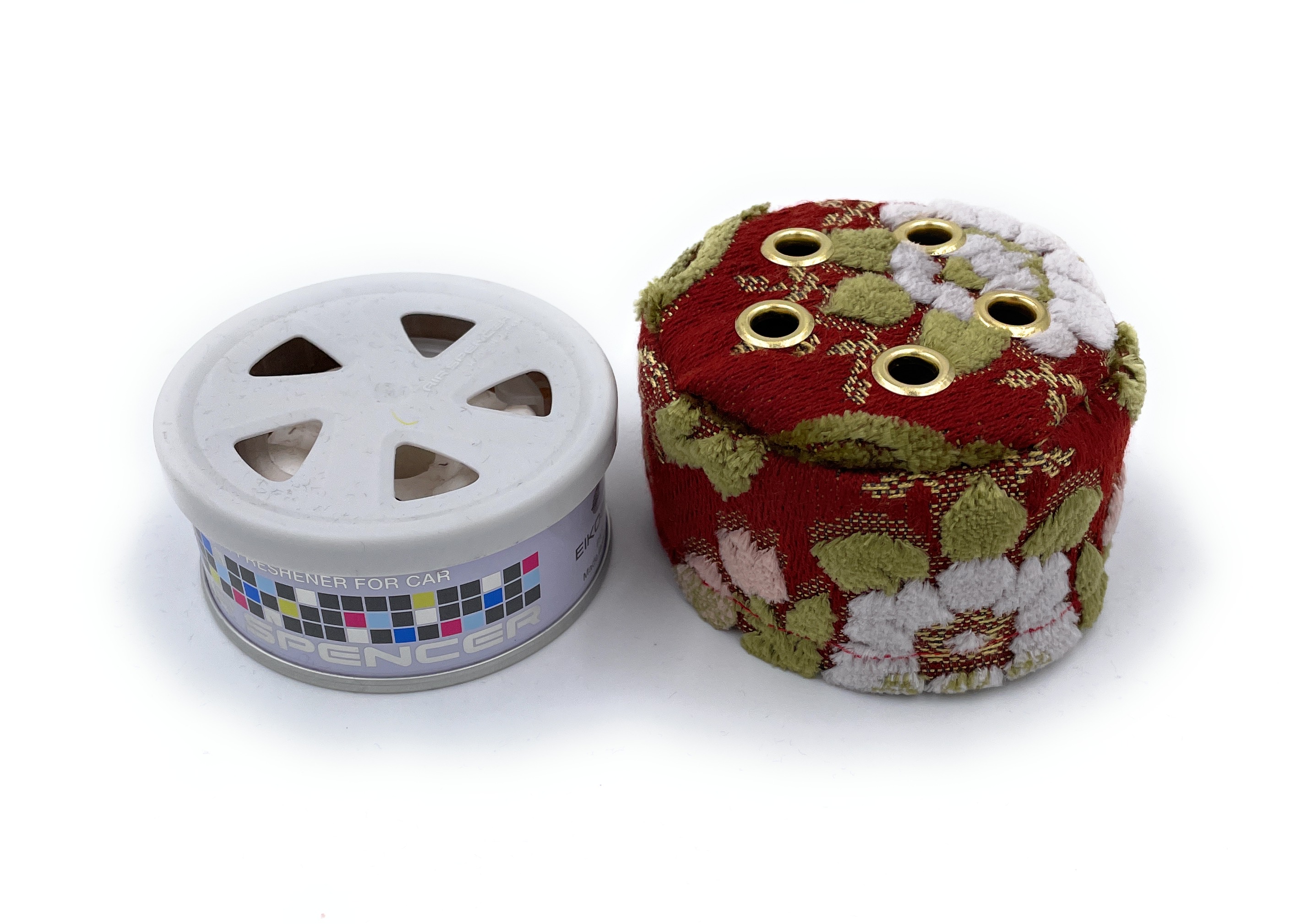 金華山エアースペンサーカバー】ダッシュマットと揃えることで統一感が  