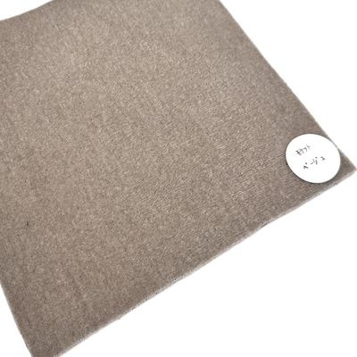 難燃証明発行可能【金華山生地切り売り　反物幅1350ｍｍ】１ｍ単位　内張りや小物製作用に（無地モケットベージュ）