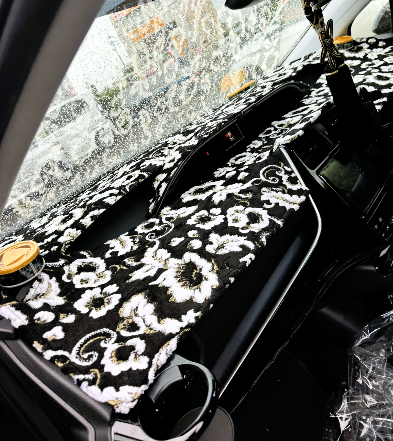 金華山　小雪ブラック　ダッシュマット 金華山ダッシュマット 50プリウス用】標準タイプ フレンジ無し（小雪