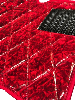 【金華山フロアマット　運転席のみ】ビニール付き綿入りキルト仕様でフカフカ♪（チンチラレッド）