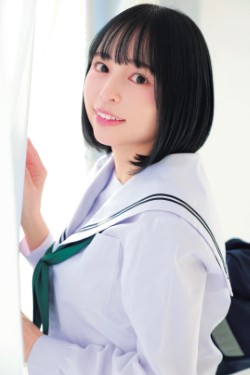 『クリーム2026年4月号』直筆サイン入りチェキ付き　【寺坂ユミさん(純情のアフィリア)】