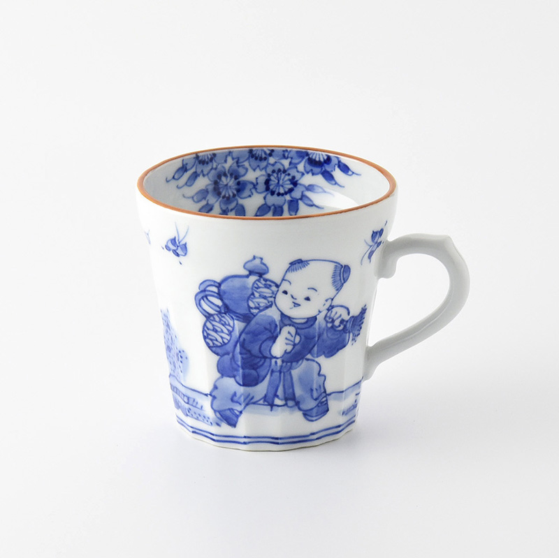 陶房義窯】染付唐子絵手造りマグカップ | 三川内焼オンライン・ショップ