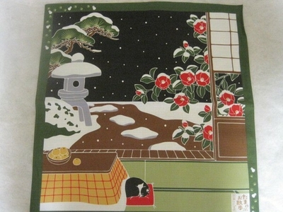 猫の季節の小風呂敷（こたつと雪景色）　ネコ 併