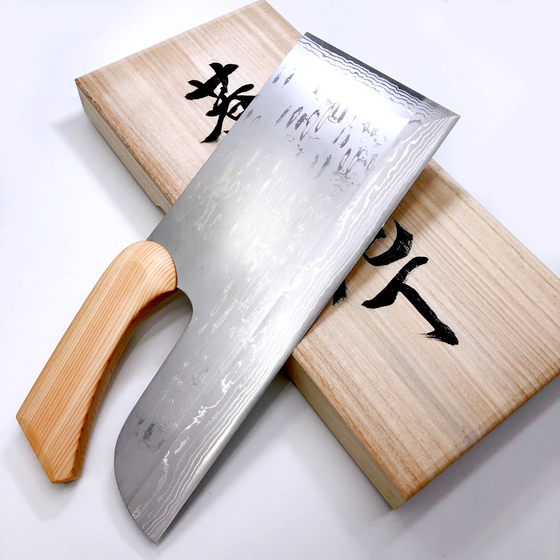 越前数馬 本職用鍛造そば切 330mm 白二多層鋼 檜割柄付 桐箱入/檜刃  