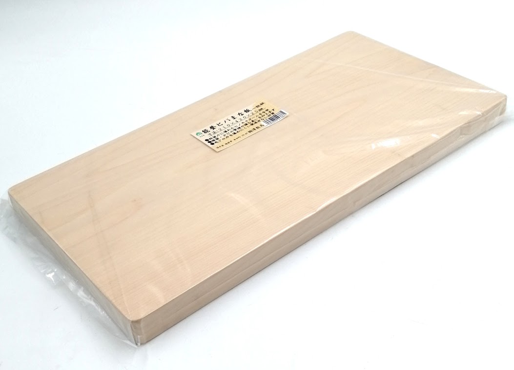 能登ヒバのまな板です。もう手に入らないかもね。k 玉日本 能登ヒバのまな板 一枚板 210×420×25mm | 澤数馬オンラインショップ