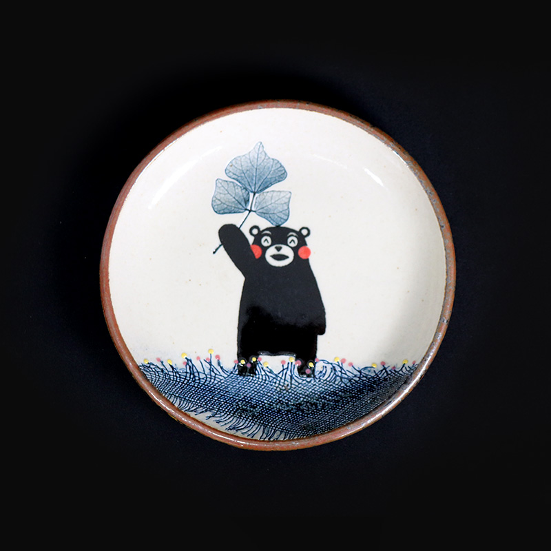 くまモンの丸皿【蒼土窯】 | 伝統工芸館WEBショップ