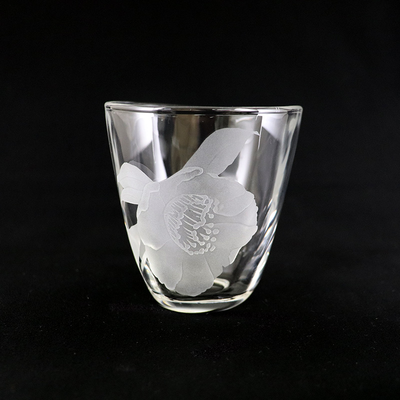 肥後六花手ひねり大_A（椿）【彫刻硝子工房 SASAKI】 | 伝統工芸館