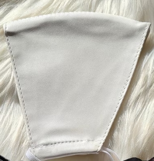 フェイクレザーマスク　二層　高級　Ｖ系　白　合皮　ホワイト　ファッションマスク　洗えるマスク　ユニセックス　ヴィジュアル系　ビジュアル系　モード系　ゴシック　パンク　ロック