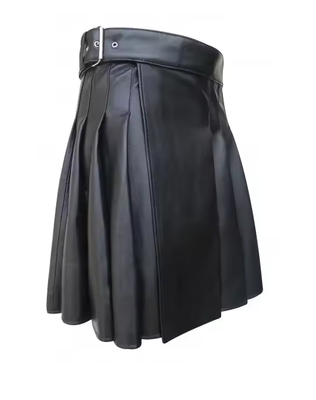フェイクレザーキルトスカート　薄手　シンプル　プリーツスカート　黒　ユニセックススカート　ヴィジュアル系　ビジュアル系　Ｖ系　パンク　ロック　フェイクレザー　レザースカート　メンズスカート　バンド衣装