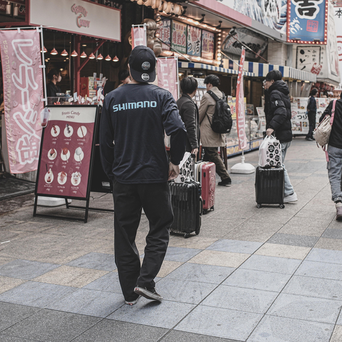 【極美品】Y-3 FEATHER NYLON ナイロン長袖カットソーTシャツ黒S yohji yamamoto - YYH PT SHORT SLEEVE T （BLACK） ロゴ