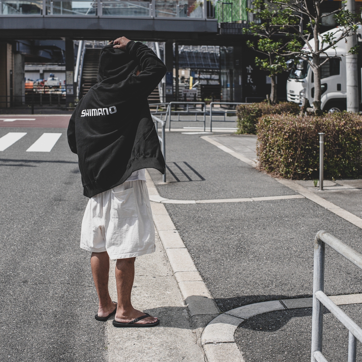 SHIMANO Big Logo Zip-up Hoodie – Black | シマノショップ