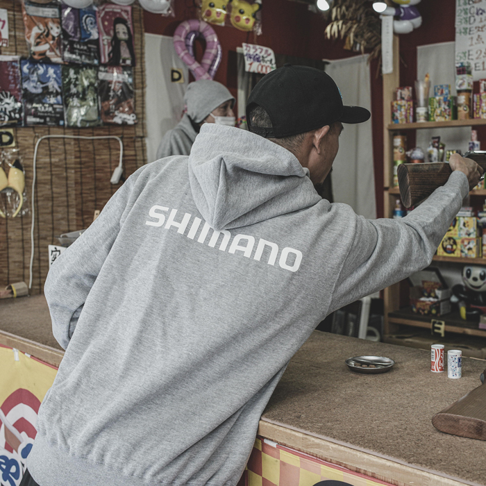 SHIMANO Big Logo Pullover Hoodie – Black SHIMANO Big Logo Pullover Hoodie – Black | シマノショップ