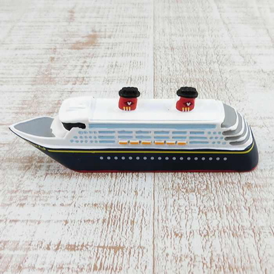 2025年2月超最新入荷！ディズニー クルーズライン 乗船者 限定 通販 おみやげ お土産 船型 立体 マグネット  無料ギフトラッピング DCL フロリダ キャスタウェイケイ 磁石