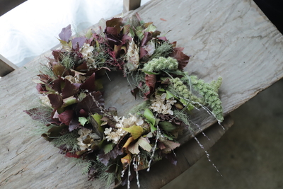 アースカラーのリースawa