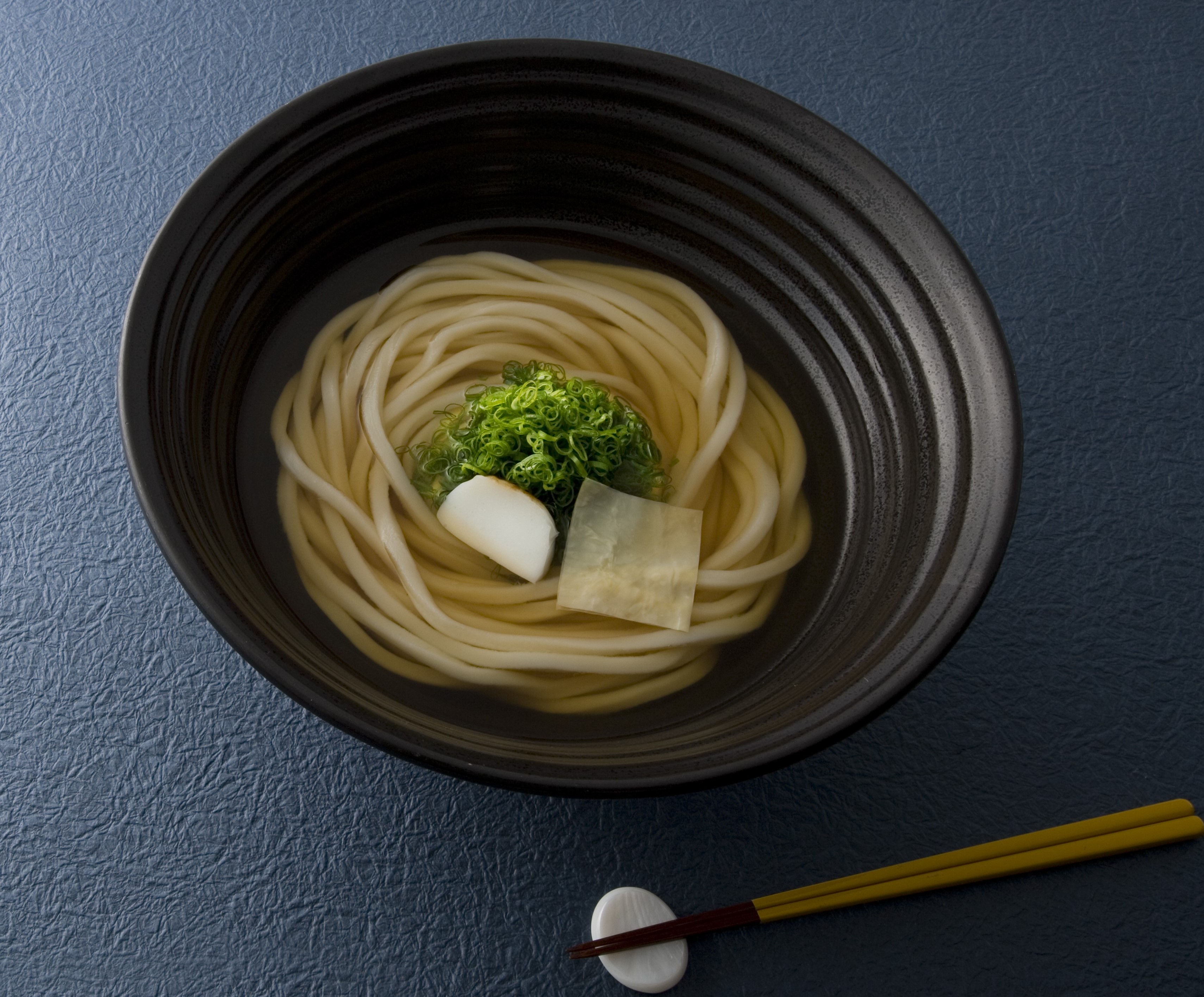 当ショップがおすすめする大阪の人気みやげ♪かけつゆのおうどん
