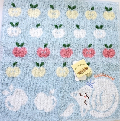 【ねこハンカチ】タオルハンカチ　GUGUWORLD リンゴとねこ　ブルー　猫柄 ミニタオル