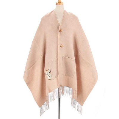 【ねこ雑貨 服飾雑貨】マフラー ショール　秋冬　ポケット付猫刺繍ポンチョ　マンチカン子猫　ベージュ