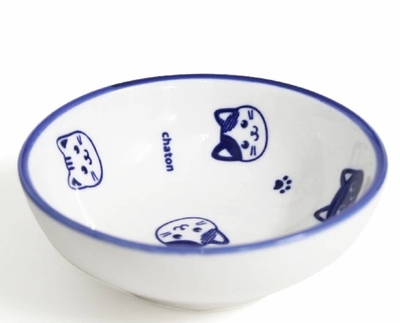 【ねこ雑貨 食器】和食器　小皿　３匹の猫　ミニ小鉢　藍