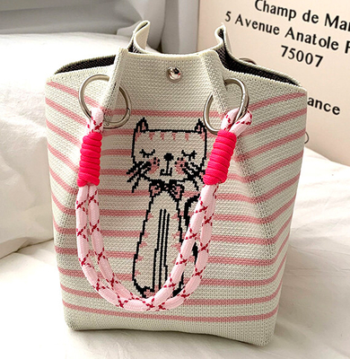 【ねこ雑貨 バッグ】ハンドバッグ　 猫柄 コンパクトサイズ ミニバッグ