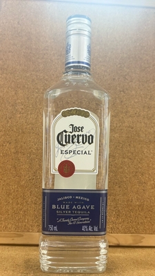 クエルボ　エスペシャル　シルバー　38度　700ml