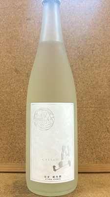 月山　純米　涼夏　15度　720ml・1,8L