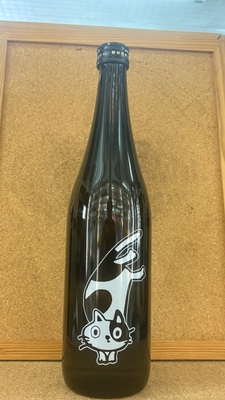 芳醇　竃猫　25度　720ml・1,8L