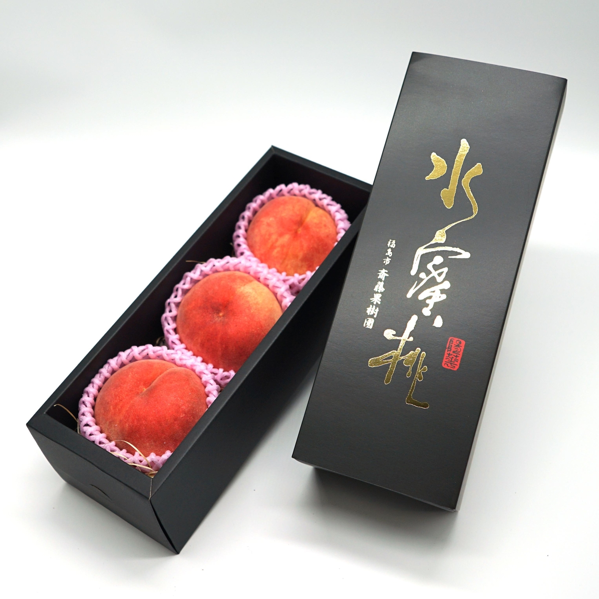 A。様　蜜桃　三蜜桃　3kg箱×2箱　本日数量限定　専用不可 山梨県産 蜜桃 三蜜桃 3kg箱 専用不可 - メルカリ
