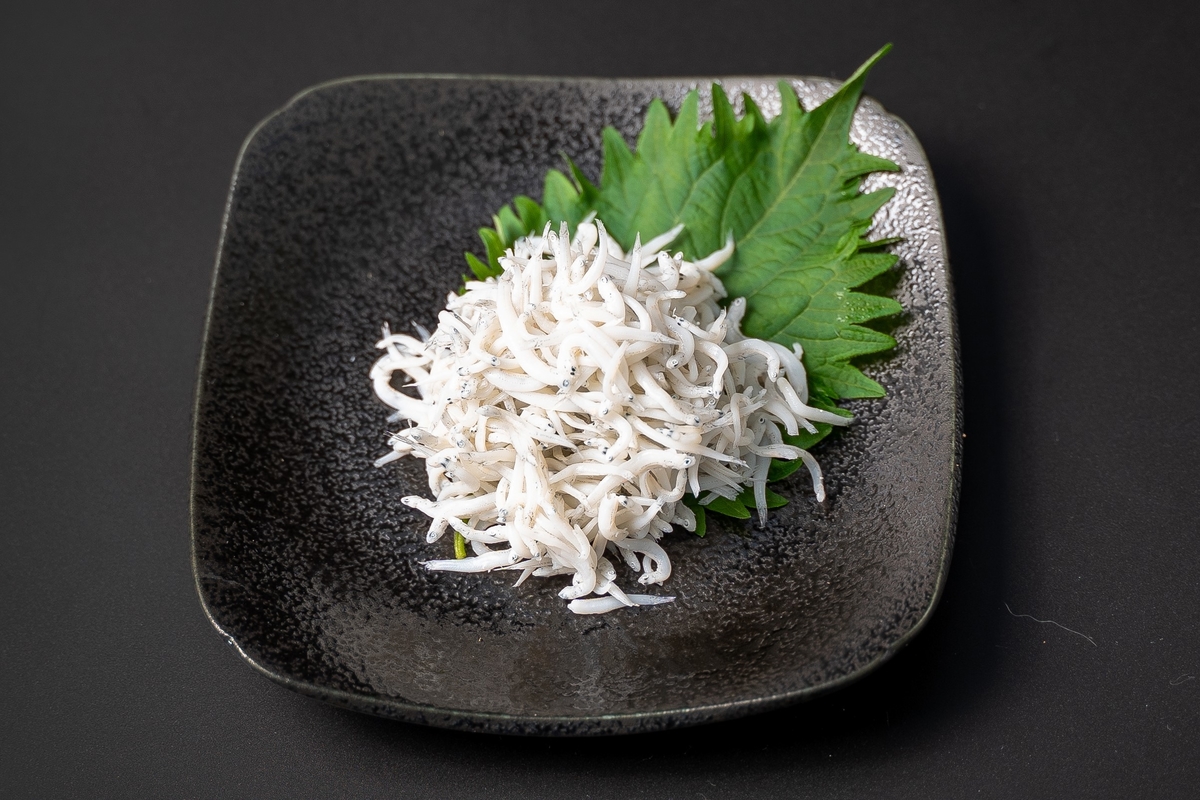 静岡県産 塩分控えめ 釜揚げしらす 200g (海里) | 清水河岸の市お