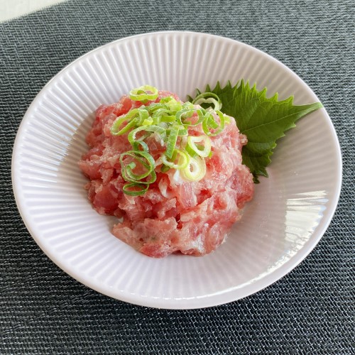 愛媛県産だてまぐろ 中トロ・赤身 柵＋ねぎとろセット【新鮮組